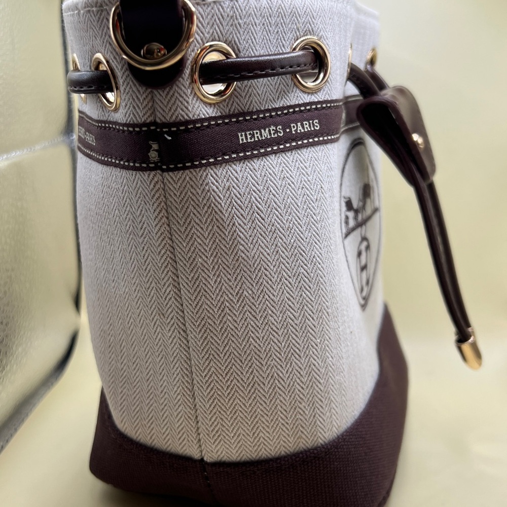 Beautiful Upcycled Hermes Drawstring Repurposed Bucket Bag Tote Luxury New - Picture 3 of 11